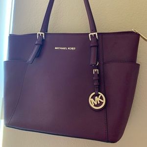 Michael Kors Jet Set Tote Wine Color